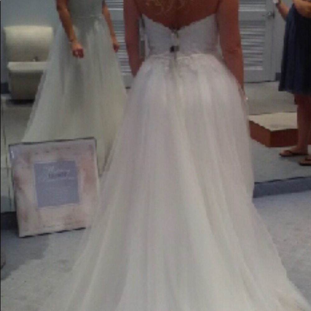 Bridal Gown/Wedding Dress